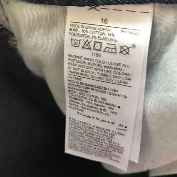 Old Navy Jeans - Picture 5 of 6